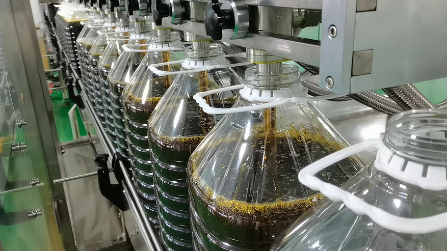 食用油灌裝機為什么屬于非標設備